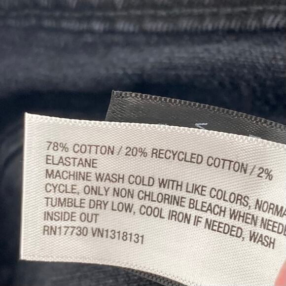 UNIVERSAL THREAD NWOT High Rise Flare Jeans Black Wash Size 12 - Picture 5 of 5